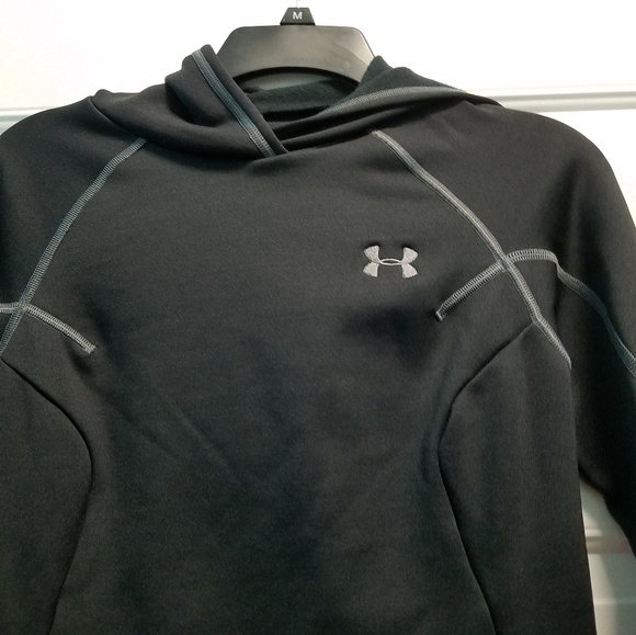 Like new Under Armour hoodie size S - Picture 3 of 6